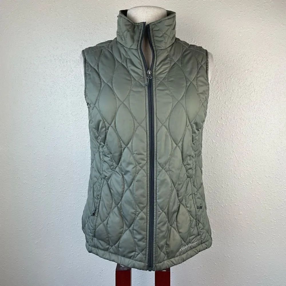 Eddie Bauer Sage Green Quilted Vest Size M EUC